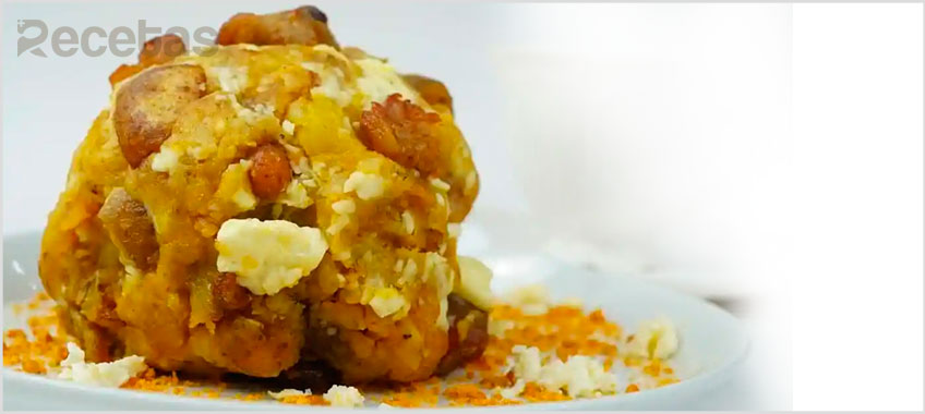 Bolón de verde tradicional ecuatoriano